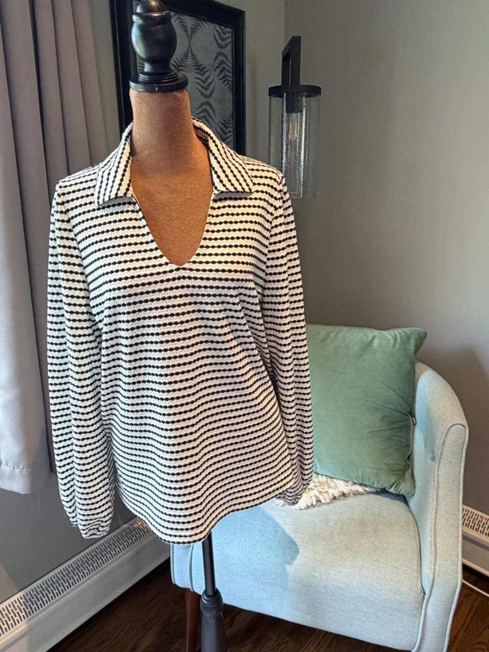 Loft Women's Black and White Striped V-Neck Collared Top